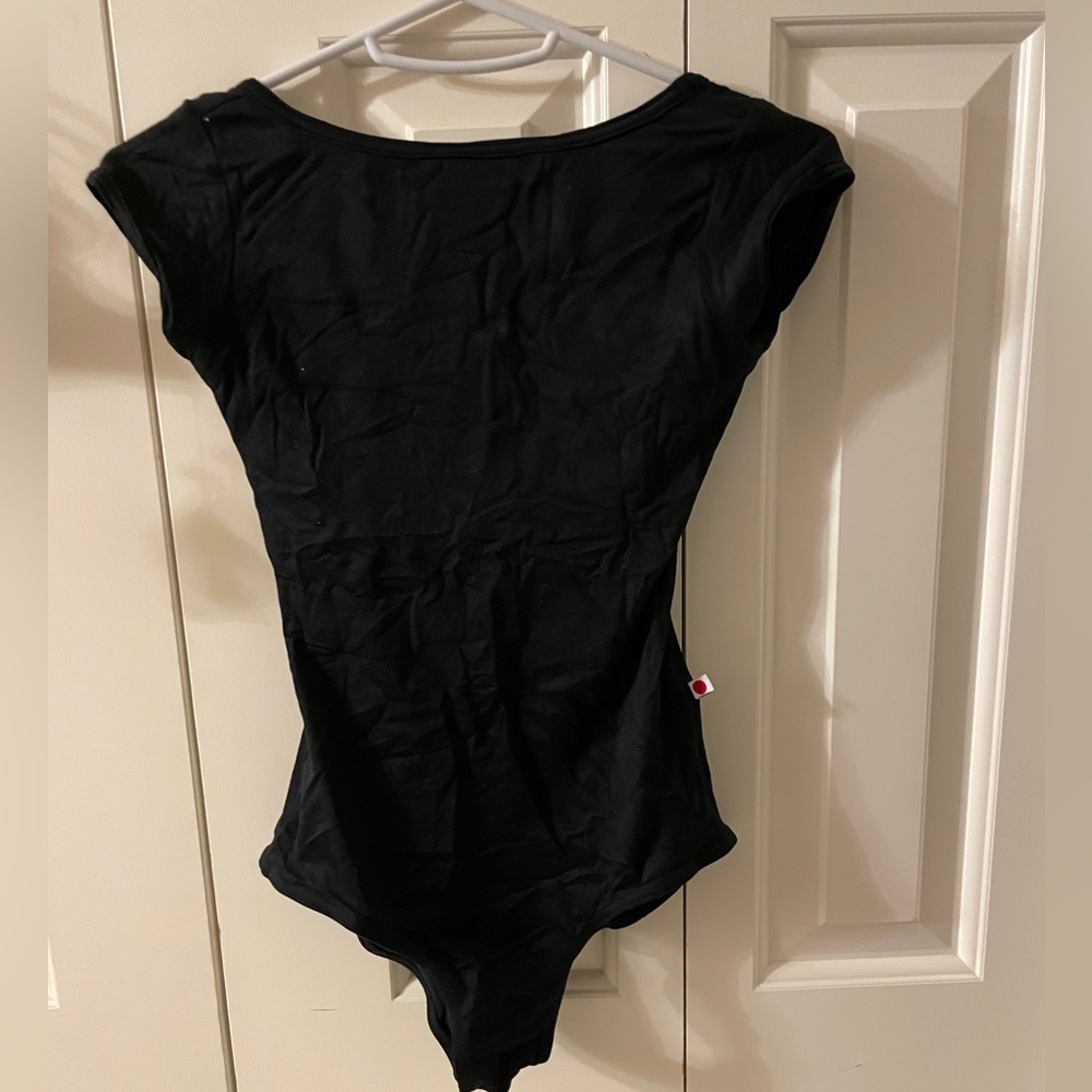 YUMIKO cap sleeve perfect condition